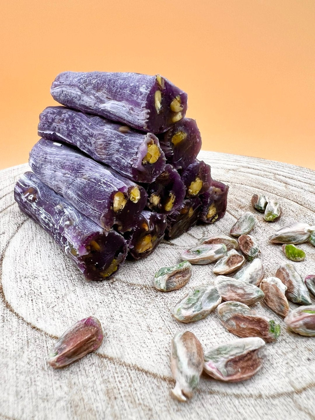 Böğürtlen Aromalı Antep Fıstıklı Fitil Lokum 250g