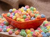 Bunte Kichererbsen im Zuckermantel
